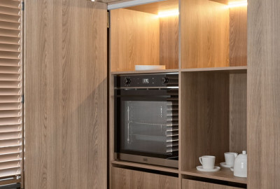 Kitchen furniture (Neivo Oak)